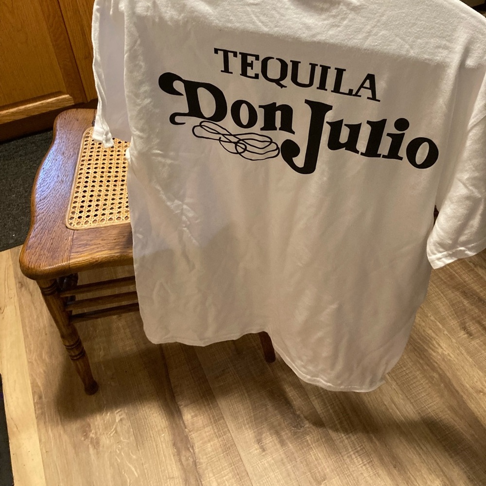 DON JULIO TEQUILA T - SHIRT SIZE MEDIUM. BRAND NEW